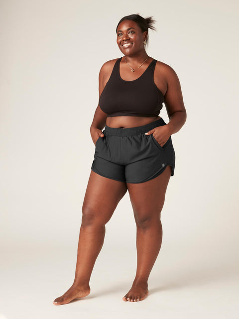 Recycled Active Running Short Moderate-Heavy Black |ModelName: Anabelle 16/XL