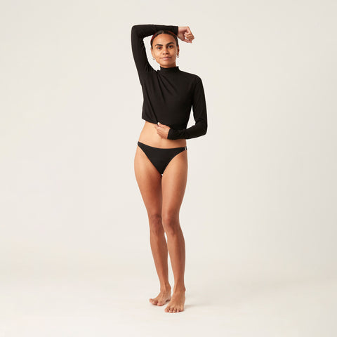Modibodi Luxe Clasp Bikini Black Moderate-Heavy|ModelName: Abby 06/2XS