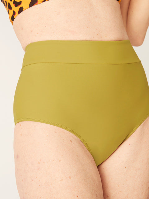 Swimwear Recycled Hi Waist Bikini Brief Light-Moderate Earth Green |ModelName: Jane 10/S