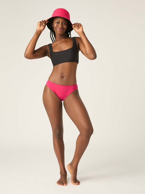 Recycled Swimwear Crop Top Black |ModelName:Amy 10/S